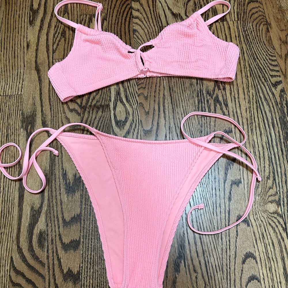 Aerie Neon Pink textured bikini set!